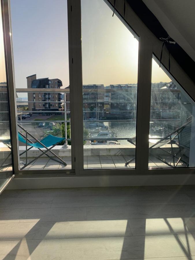 Blue Bay Studio Terrasse Deauville Luaran gambar